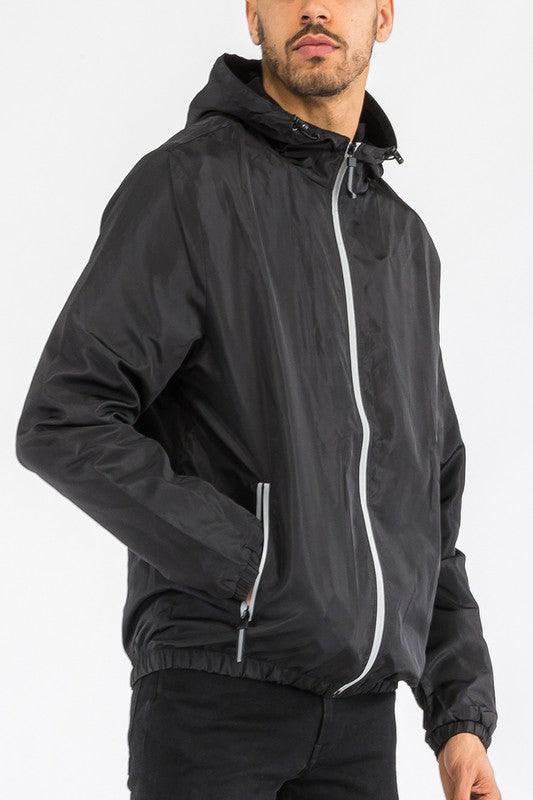 MENS SOLID HOODED LIGHTWEIGHT WINDBREAKER JACKET