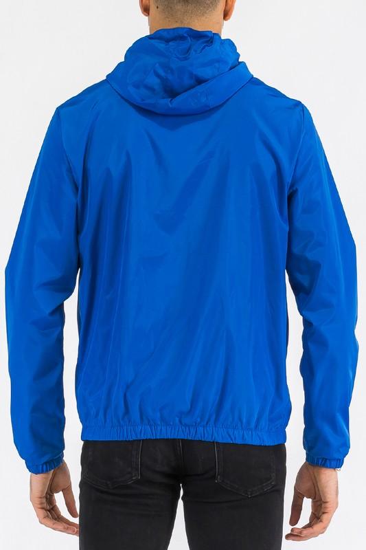 MENS SOLID HOODED LIGHTWEIGHT WINDBREAKER JACKET